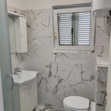 Apartman Sa Privatnim Bazenom Apartman *