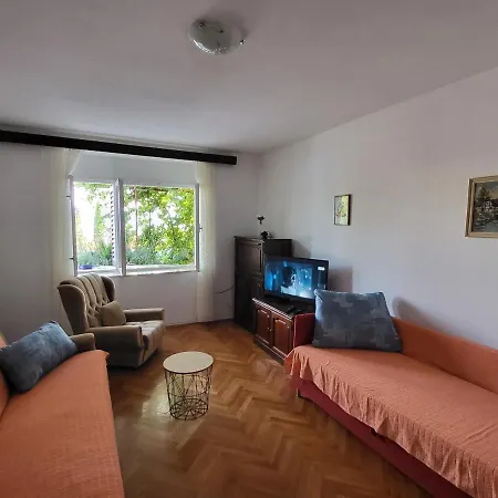 Apartman Apartman Sa Privatnim Bazenom